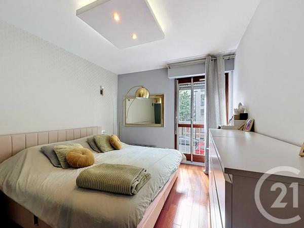 Appartement F4 à vendre  4 pièces - 81,20 m 2   CHARENTON LE PONT  - 94