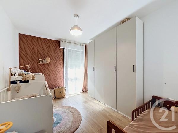 Appartement F4 à vendre  4 pièces - 81,20 m 2   CHARENTON LE PONT  - 94