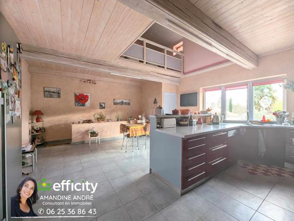 Maison
         6 pièces
        - 208 m² Exclusivité 540 000 € *