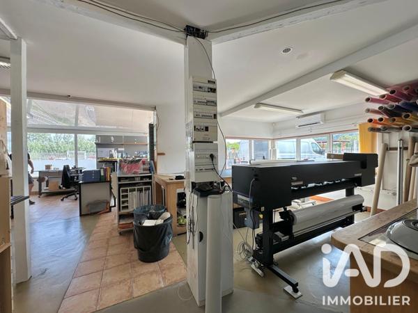 Publicité​ à vendre 1 750 m² Grillon