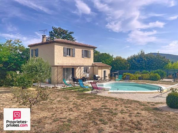 RIANS  VILLA T4 AVEC PISCINE ET ACCÈS AU VILLAGE À PIED