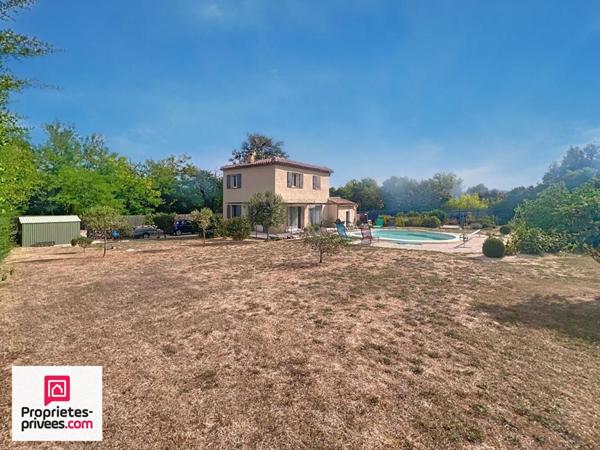 RIANS  VILLA T4 AVEC PISCINE ET ACCÈS AU VILLAGE À PIED