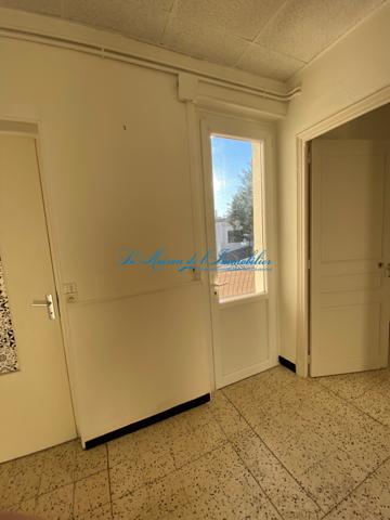 Alès, proche centre-ville maison avec deux appartements.