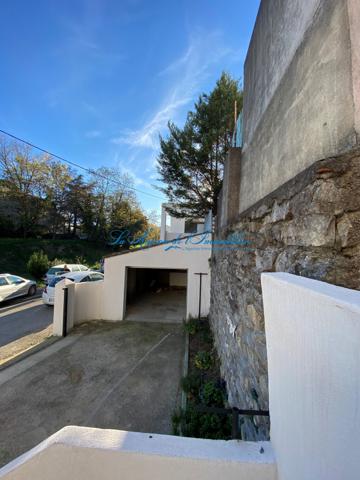 Alès, proche centre-ville maison avec deux appartements.