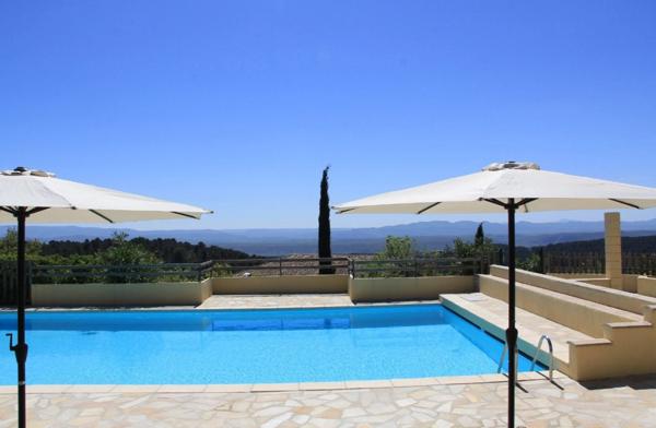 Dpt Ardèche (07), à vendre proche de VALLON PONT D'ARC Murs d'un Hôtel Restaurant