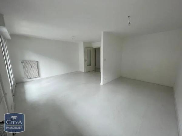 Appartement à louer 3 pièces 76m²