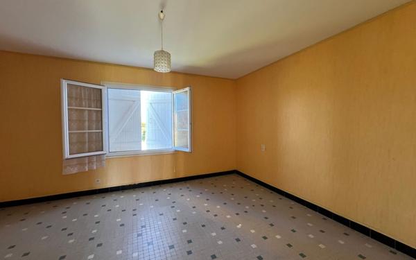 Maison à vendre    5 pièces •  Saint-Pierre-d'Oléron