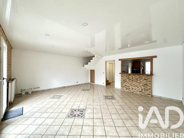 Maison à vendre 6 pièces 108 m² Savigny-le-Temple