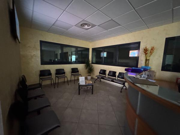 A VENDRE - LOCAL COMMERCIAL DE 315M2 PAMIERS