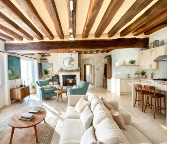 Longère 25 min d'Angers - 160 m2 avec dépendances