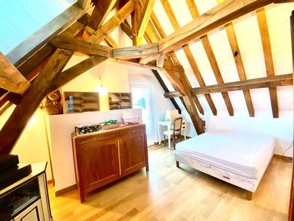 Longère 25 min d'Angers - 160 m2 avec dépendances