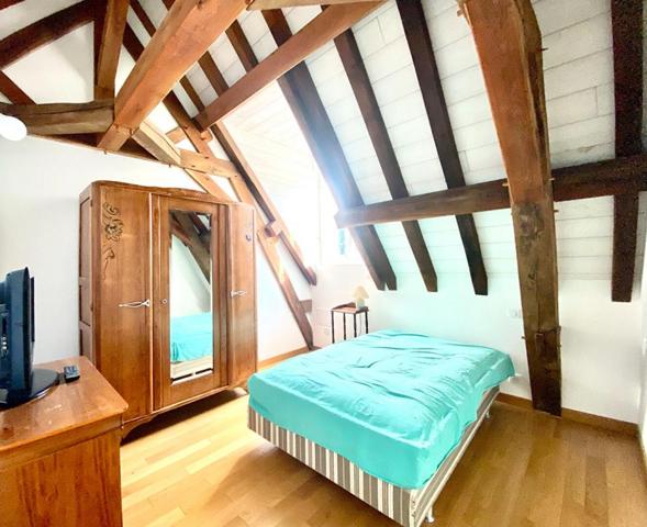 Longère 25 min d'Angers - 160 m2 avec dépendances