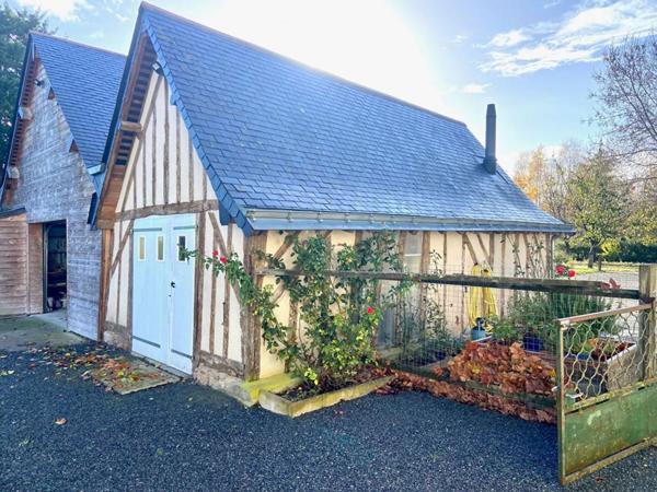 Longère 25 min d'Angers - 160 m2 avec dépendances