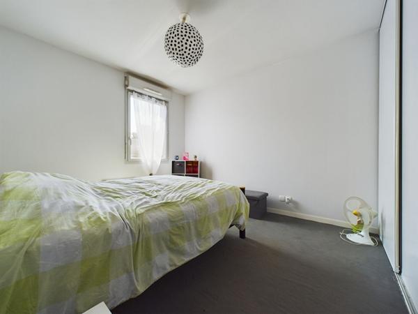 VENTE : appartement de 2 pièces (49 m²) à ELBEUF