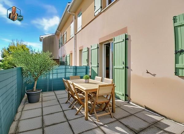 T2 Duplex avec grande terrasse, parking et cave