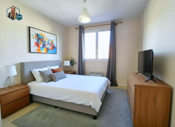 T2 Duplex avec grande terrasse, parking et cave