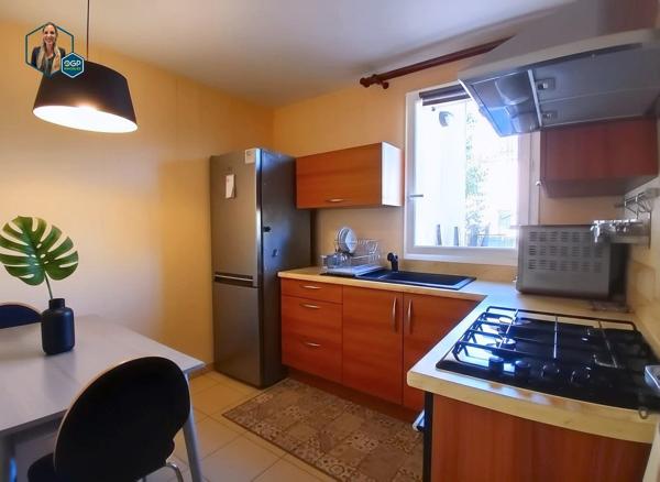 T2 Duplex avec grande terrasse, parking et cave