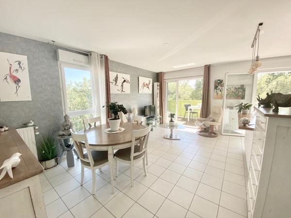 APPARTEMENT DE 80 M2 AVEC BALCON - GARAGE ET STATIONNEMENT