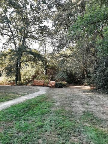 APPARTEMENT DE 80 M2 AVEC BALCON - GARAGE ET STATIONNEMENT