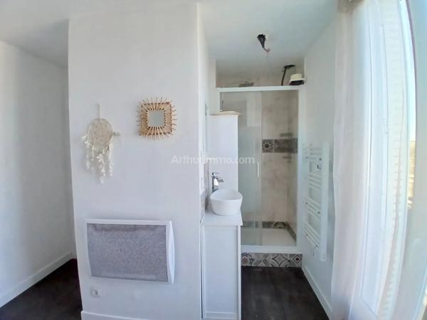 Vente                                                      Appartement
                        
                     2 pièces                      30 m2                     à Villeneuve-Saint-Georges