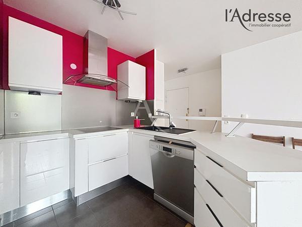 Suresnes - Appartement 3 pièces de 58 m² avec jardin 200 m² - Parking et Cave - 2ème parking en sus