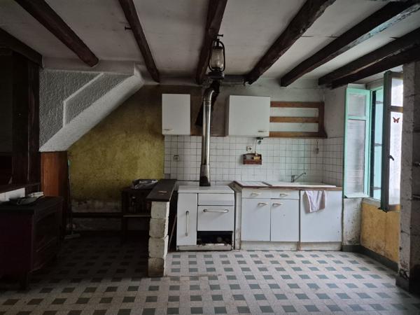 Tocane-Saint-Apre (24350) DORDOGNE - TOCANE - MAISON 54M² - TERRAIN 300M² - TRAVAUX A REALISER