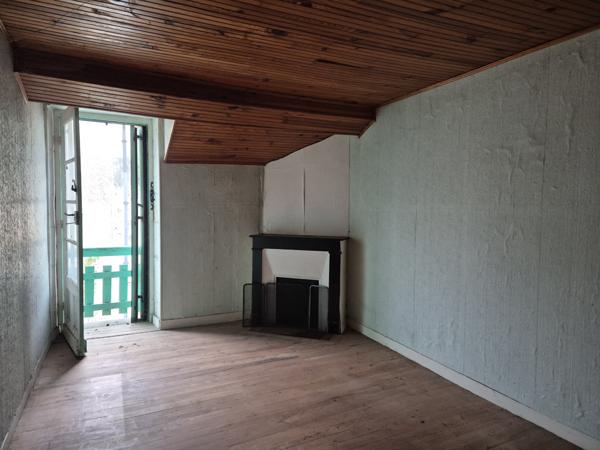 Tocane-Saint-Apre (24350) DORDOGNE - TOCANE - MAISON 54M² - TERRAIN 300M² - TRAVAUX A REALISER