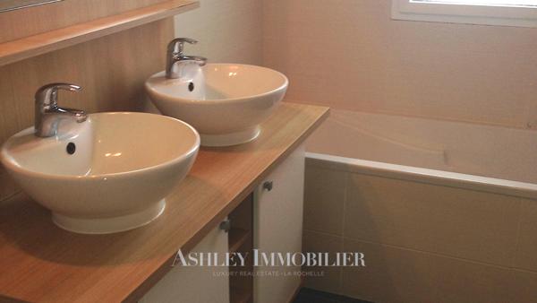 A LOUER APPARTEMENT TYPE 4 AVEC VUE SUR LE CHENAL