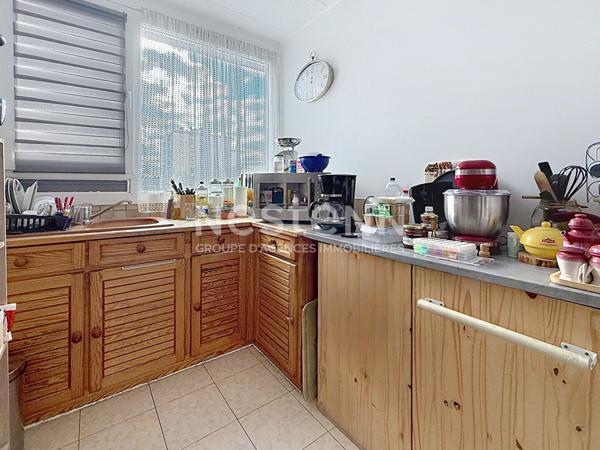 Appartement 3 Pièces Traversant avec Cave Balcon Parking - 69500 BRON