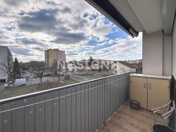 Appartement 3 Pièces Traversant avec Cave Balcon Parking - 69500 BRON