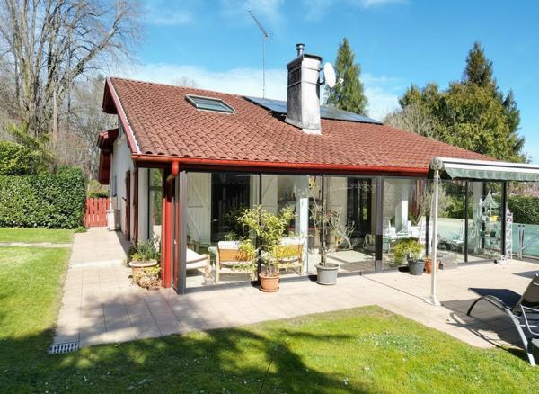 Maison Ustaritz 6 pièces 152 m2, sous sol complet, piscine et spa / Co exclusivité