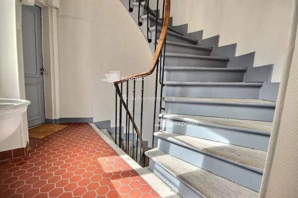 Vente                                                      Appartement
                        
                     2 pièces                      30 m2                     à Paris 14