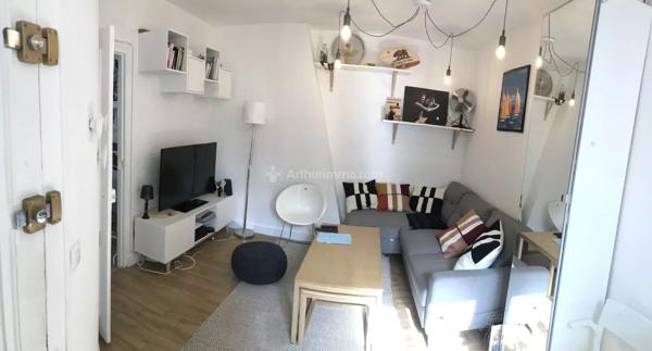 Vente                                                      Appartement
                        
                     2 pièces                      30 m2                     à Paris 14