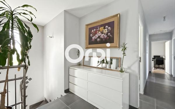 Maison à vendre    5 pièces •  Chazelles-sur-Lyon