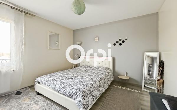 Maison à vendre    5 pièces •  Chazelles-sur-Lyon