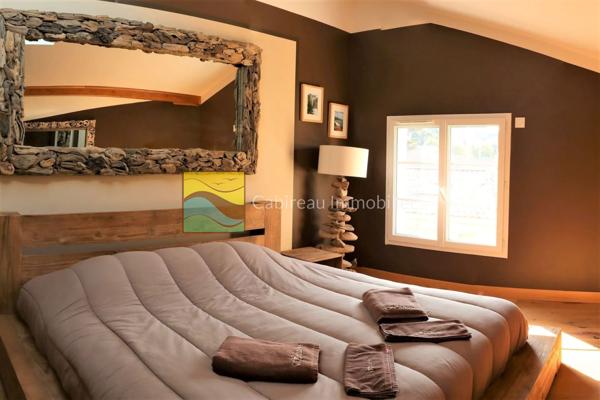 Maison 6 pièce(s) 5 chambre(s) 220 m²