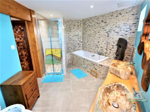 Maison 6 pièce(s) 5 chambre(s) 220 m²