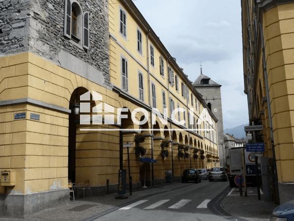 Location Appartement 3 pièces 61.77 m² - 89 RUE REPUBLIQUE St Jean De Maurienne 73300