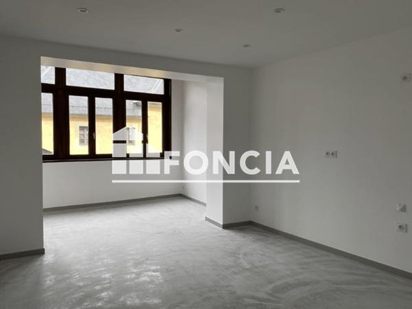 Location Appartement 3 pièces 61.77 m² - 89 RUE REPUBLIQUE St Jean De Maurienne 73300
