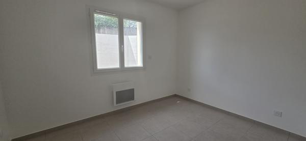 Maison RE 2020 de plain-pied avec garage