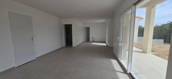 Maison RE 2020 de plain-pied avec garage