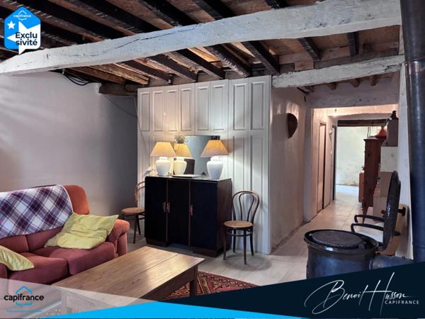 Maison de ville de 130m² avec cour, garage et dépendance