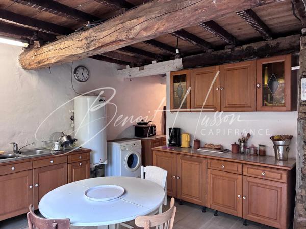 Maison de ville de 130m² avec cour, garage et dépendance