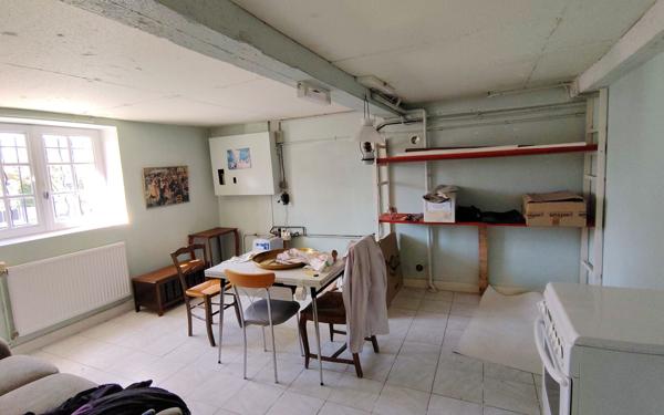 Maison à vendre    6 pièces •  Terrasson-Lavilledieu