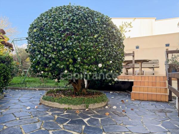 Brest Rive droite - Maison de caractère - 6 pièces avec jardin 700 m² et grand garage