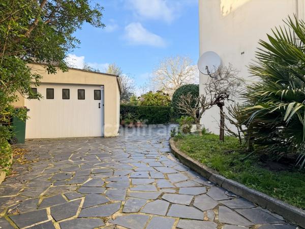 Brest Rive droite - Maison de caractère - 6 pièces avec jardin 700 m² et grand garage