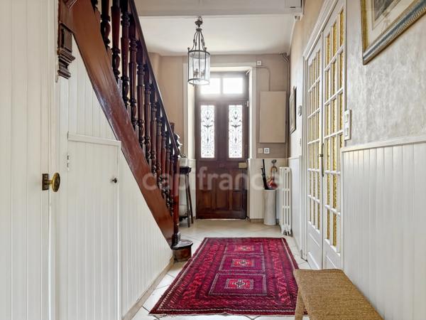 Brest Rive droite - Maison de caractère - 6 pièces avec jardin 700 m² et grand garage