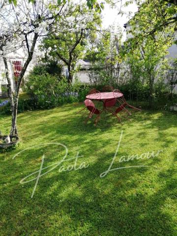 Maison avec jardin, garage et cave au coeur de LOCHES