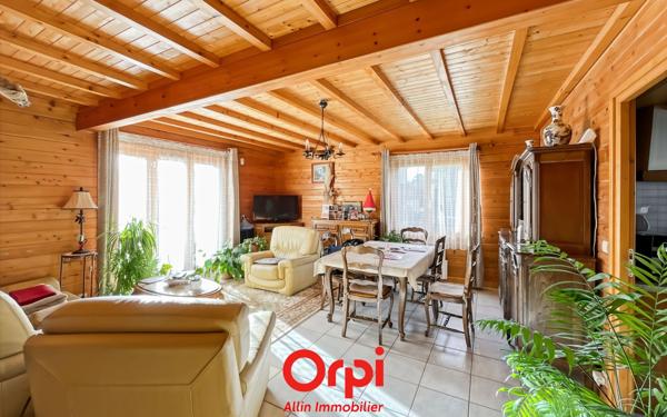 Maison à vendre    3 pièces • 75,78 m2 Domérat