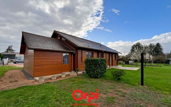 Maison à vendre    3 pièces • 75,78 m2 Domérat